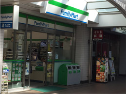 ファミリーマート　晴海トリトン店