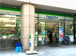 ファミリーマート 品川駅港南口店